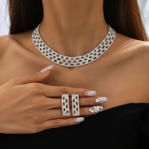 Luxury Elegant Women's Crystal Necklace and Earrings